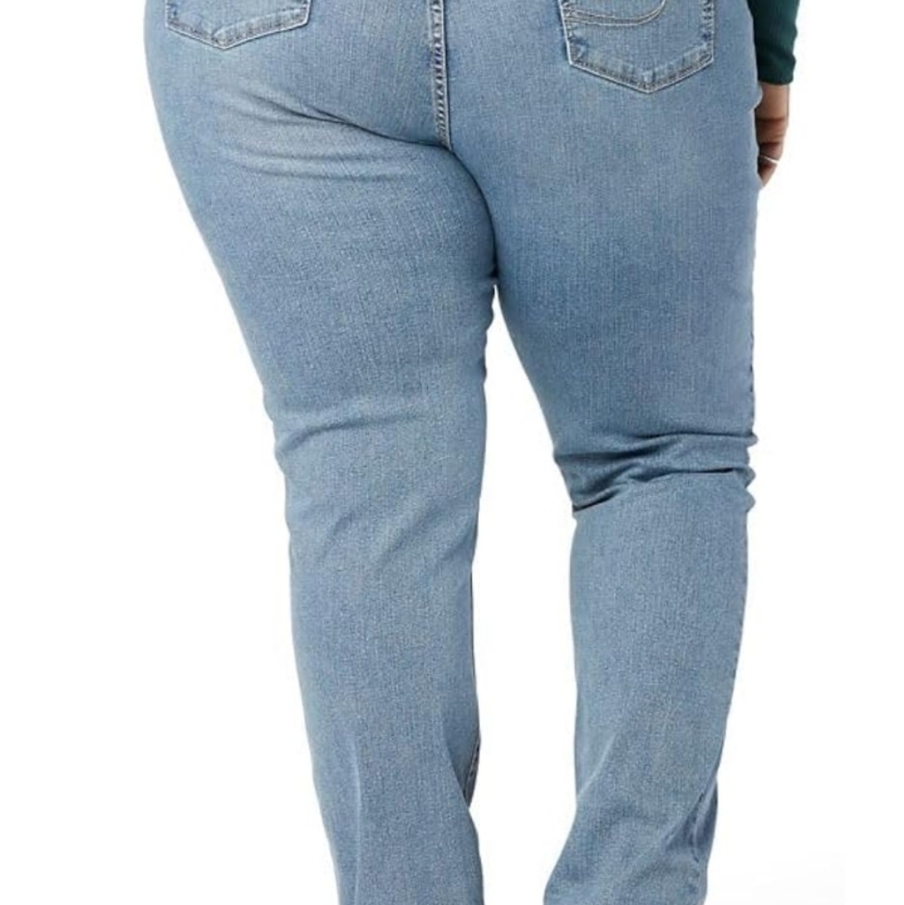 Levi curve straight leg--size 28L